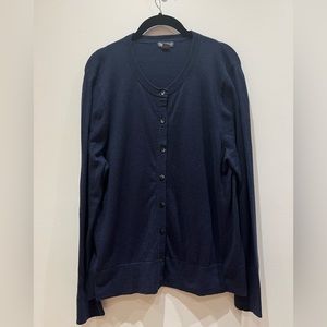 Navy Eddie Bauer Cardigan Size XL